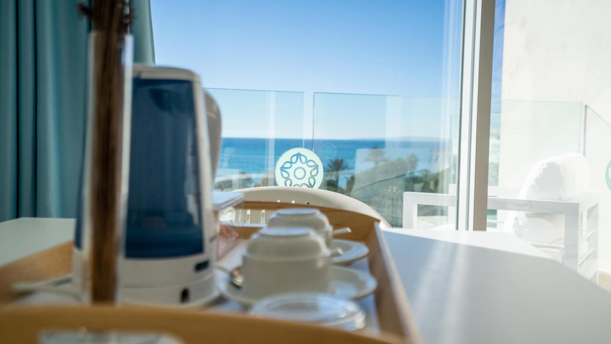 Superior One-Bedroom Apartment Sea View,1272348721:JPEG